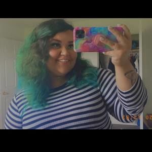 Meet your Posher, Derica